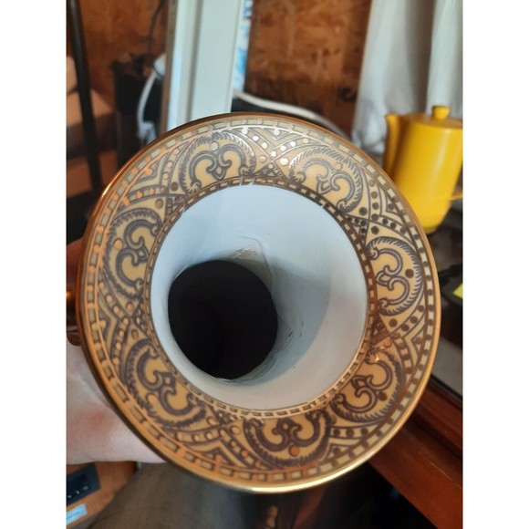 LARGE 10.5" Chinese Porcelain Vase with Gold Gilded Handles Hand Painted - Picture 10 of 10